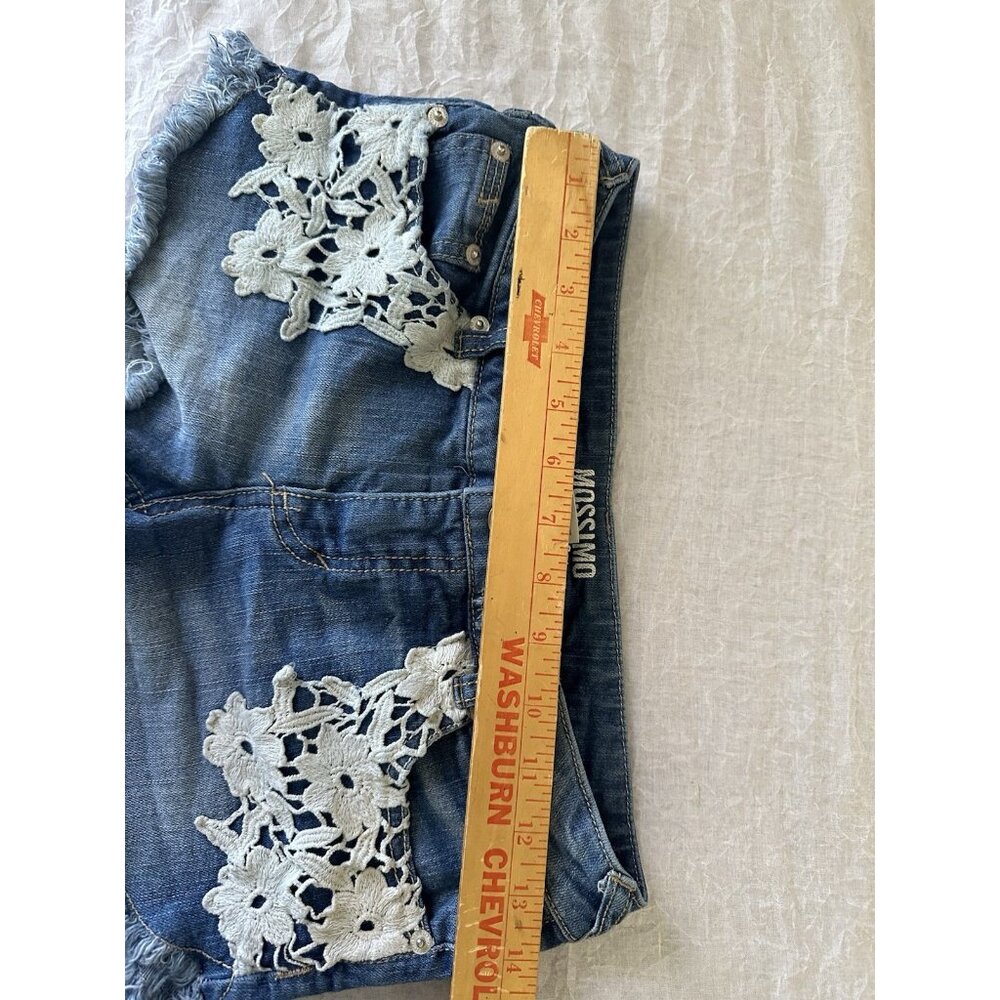 🌵4/$25 Mossimo Junior's Size 7 Blue Denim Shorts Embroidered Floral Cottagecore - Picture 5 of 8